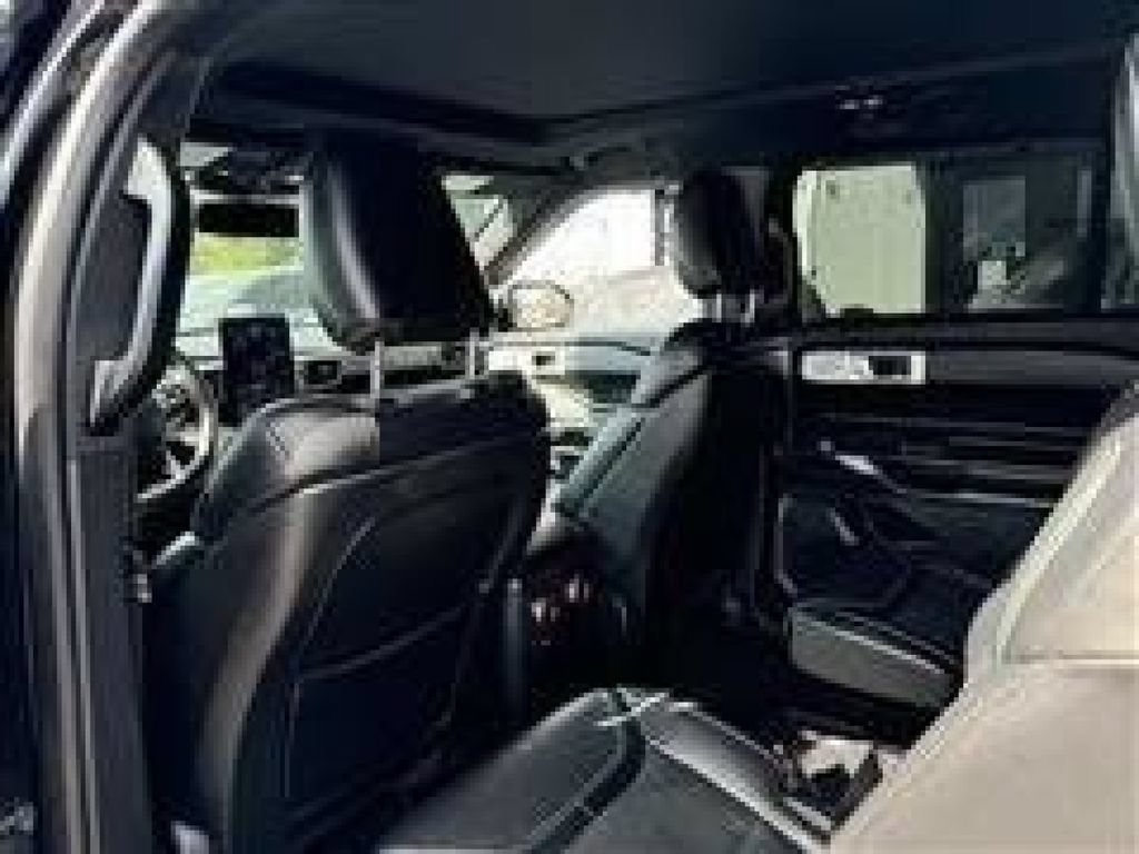 Used 2020 Ford Explorer ST w/ ST Street Pack AWD/4WD image 17