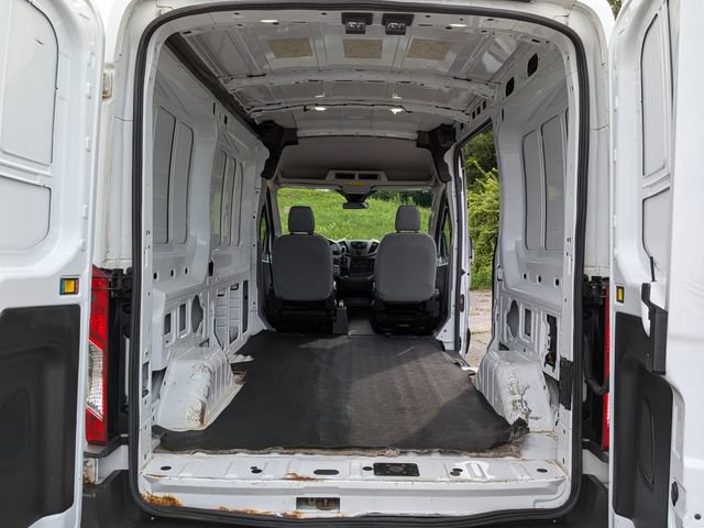 Used 2018 Ford Transit 250 130 Medium Roof RWD image 6