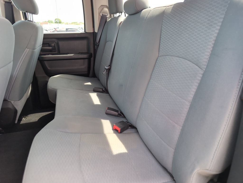 Used 2018 RAM 1500 Express w/ Black Ram 1500 Express Group AWD/4WD image 12