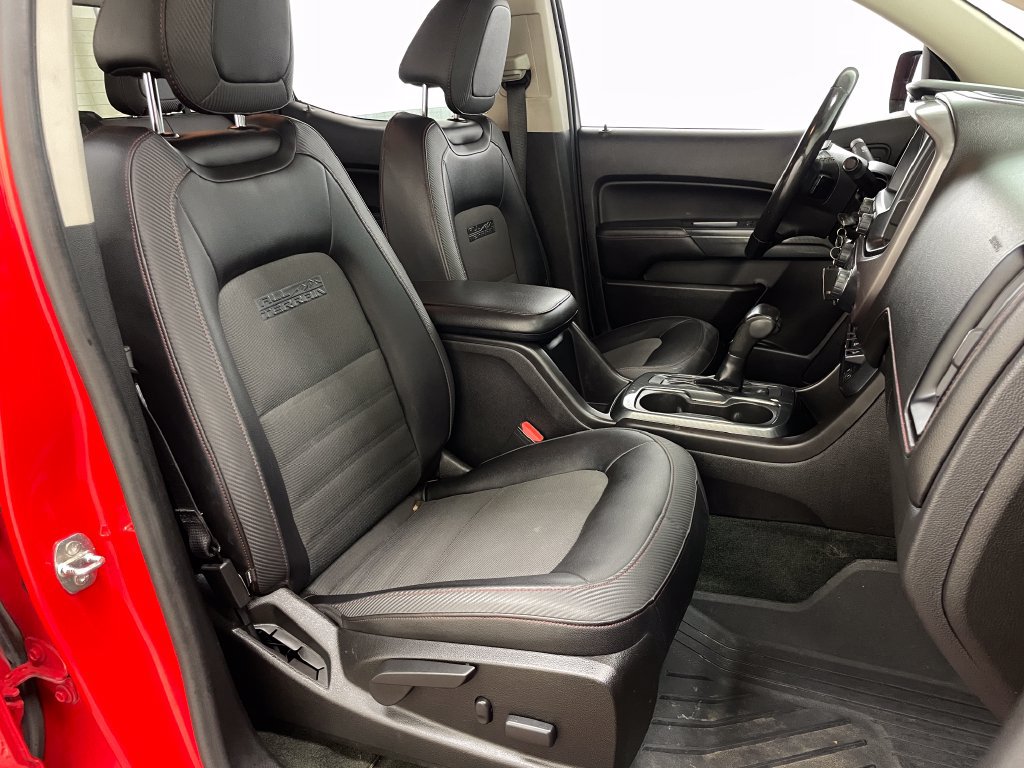 Certified 2016 GMC Canyon SLE w/ All Terrain Package AWD/4WD image 37