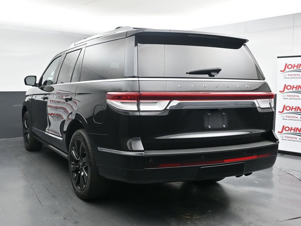 Used 2022 Lincoln Navigator Reserve AWD/4WD image 6