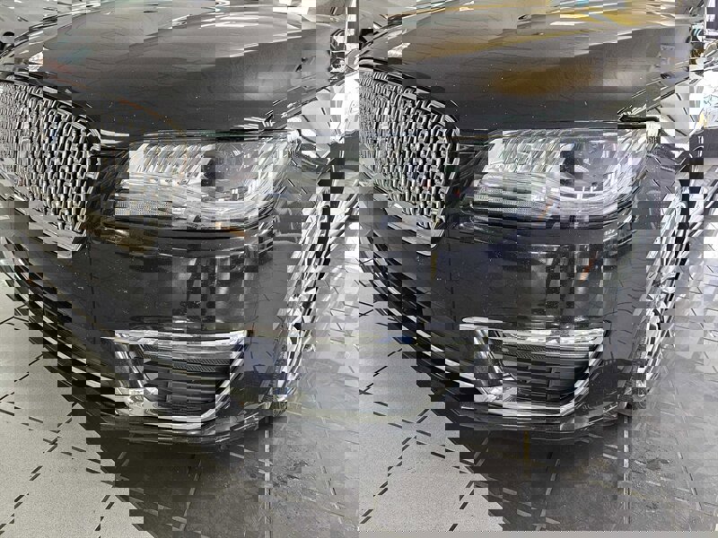 Used 2020 Lincoln MKZ image 29