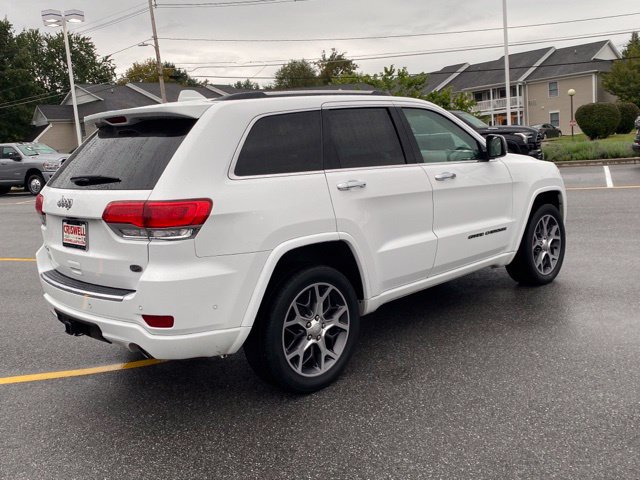 Used 2019 Jeep Grand Cherokee Overland AWD/4WD image 6