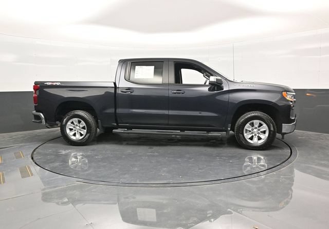 Used 2023 Chevrolet Silverado 1500 LT AWD/4WD image 8
