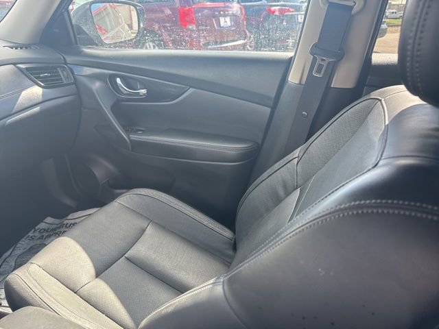 Used 2018 Nissan Rogue SL w/ Premium Package image 17