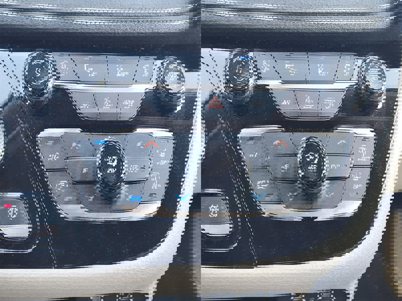 Used 2021 Chrysler Pacifica Touring-L image 19