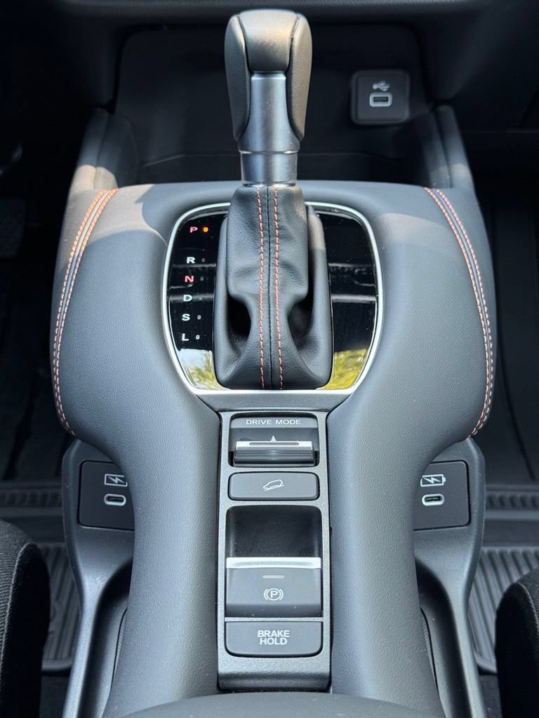 Certified 2025 Honda HR-V Sport image 25