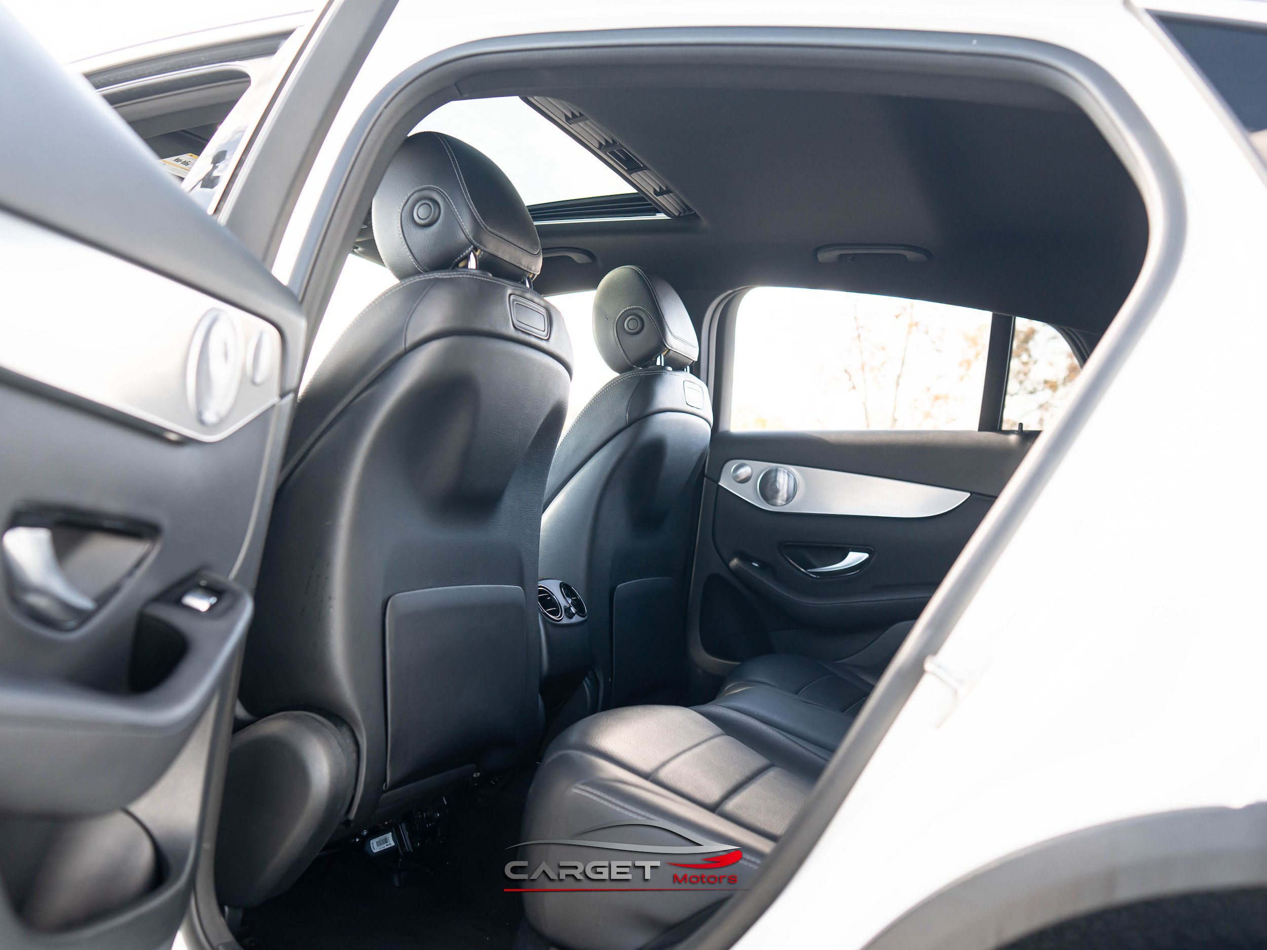 Used 2019 Mercedes-Benz GLC 300 4MATIC Coupe image 21
