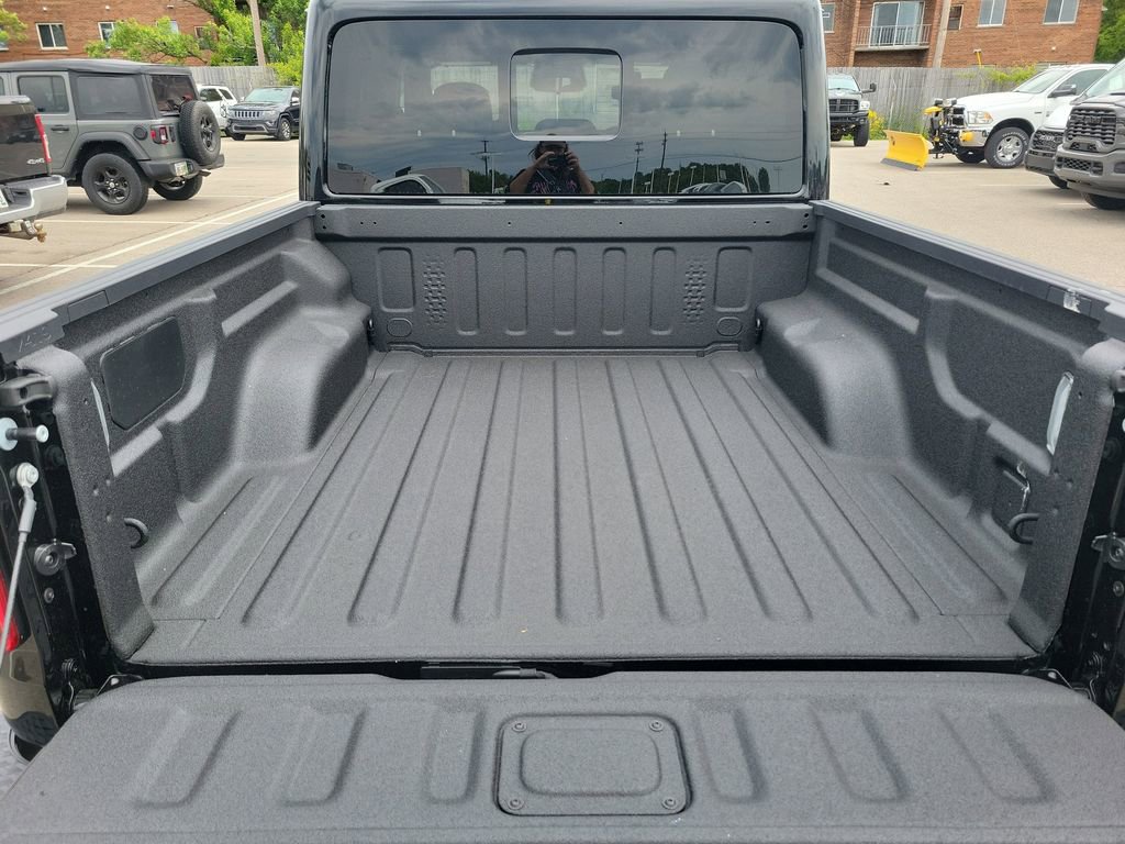 New 2026 Jeep Gladiator Mojave AWD/4WD image 7