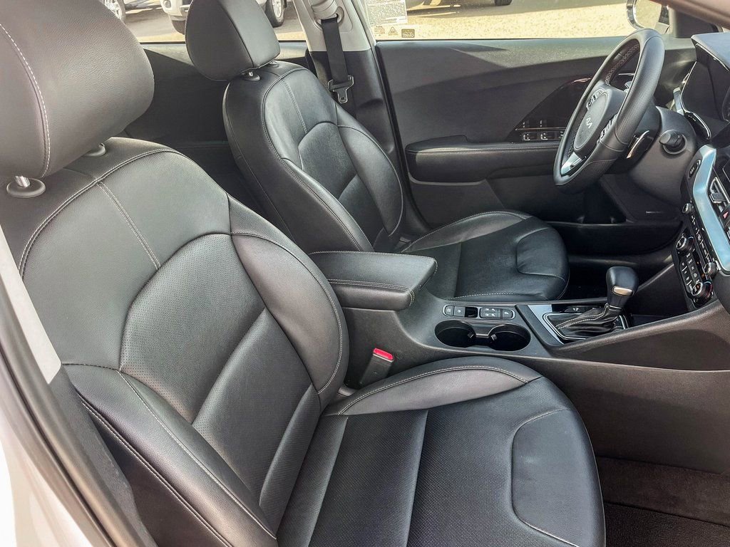 Used 2022 Kia Niro EX Premium image 50