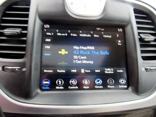 Used 2019 Chrysler 300 Touring L w/ Quick Order Package 22F image 31