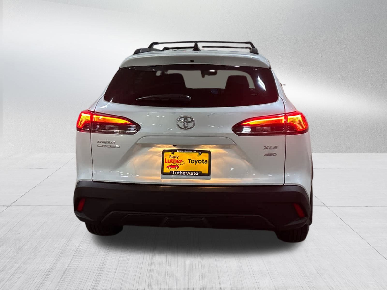 Certified 2025 Toyota Corolla Cross XLE video 2