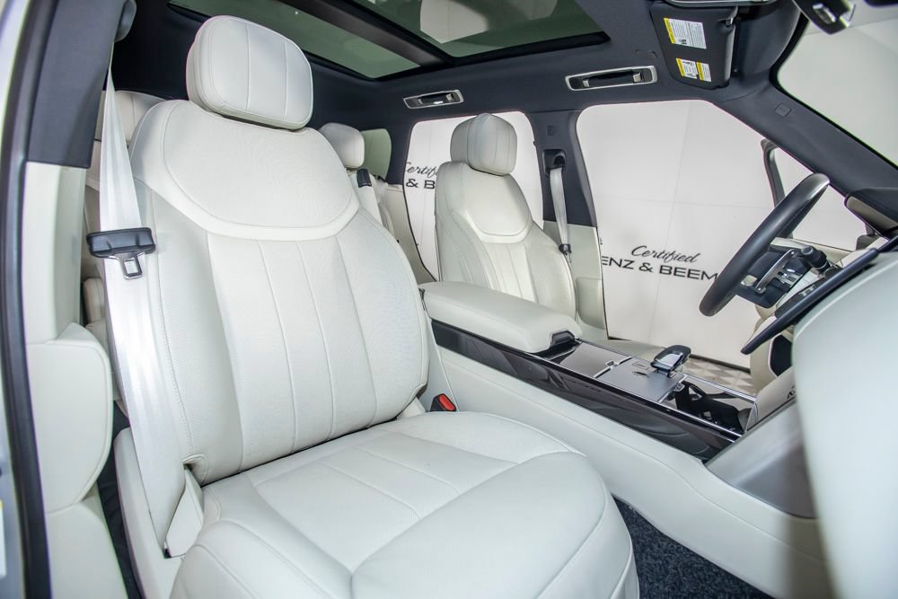 Used 2024 Land Rover Range Rover SE AWD/4WD image 16