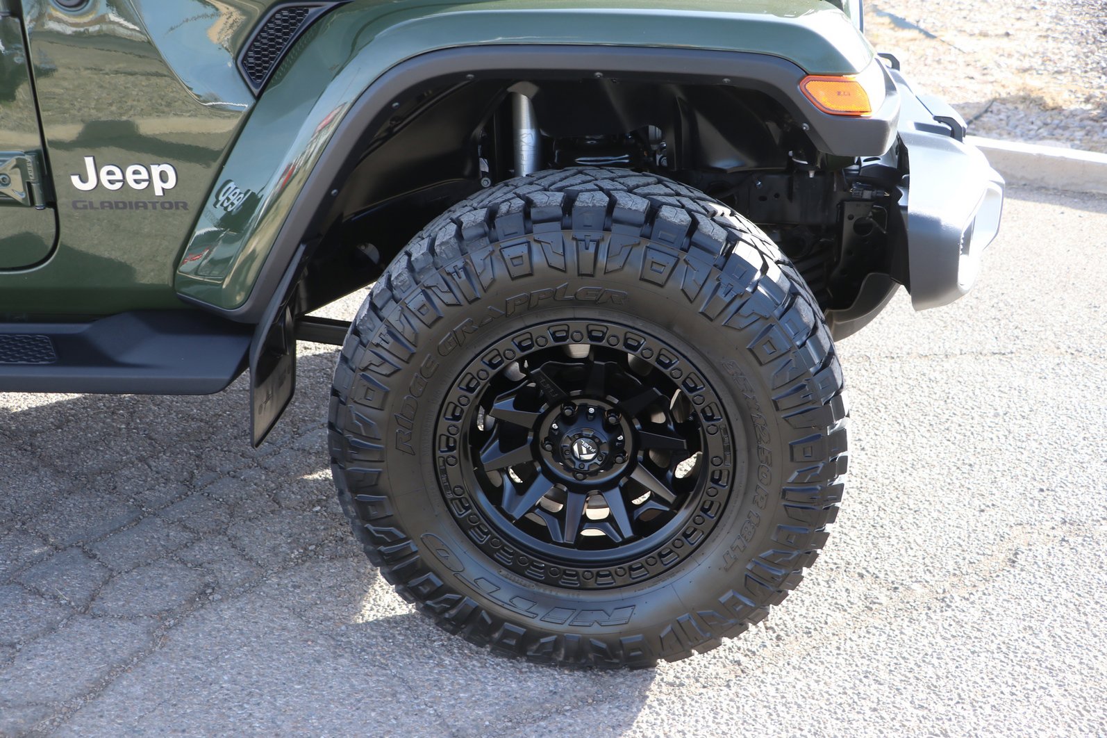 Used 2022 Jeep Gladiator Overland w/ Popular Equipment Package image 9