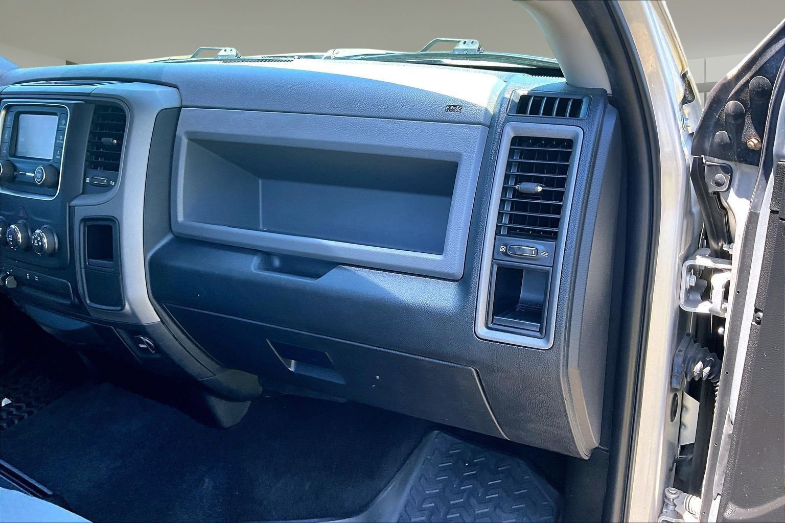 Used 2018 RAM 1500 Express w/ Express Value Package RWD image 27