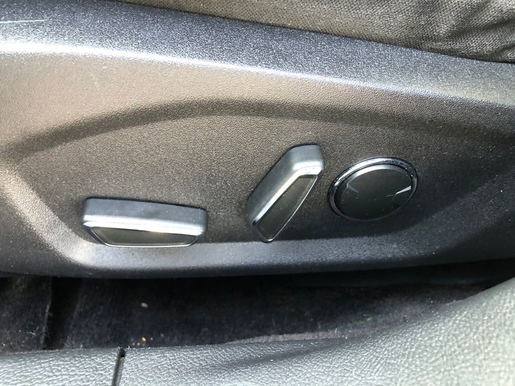 Used 2017 Ford Fusion SE image 15