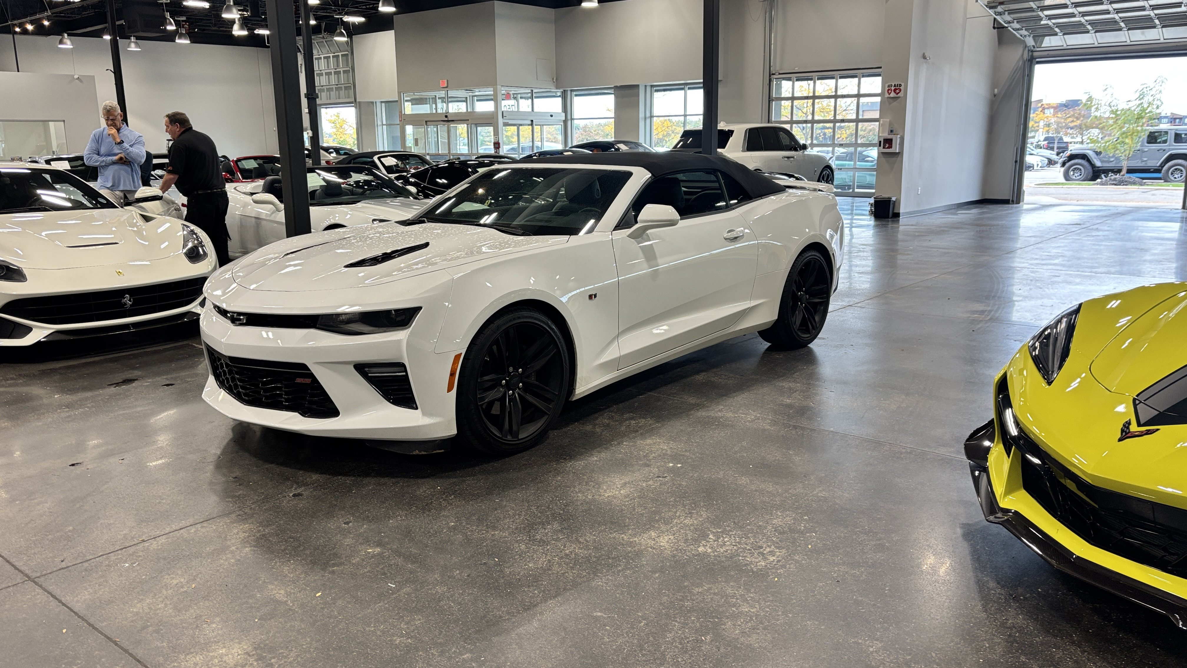Used 2017 Chevrolet Camaro SS RWD image 5
