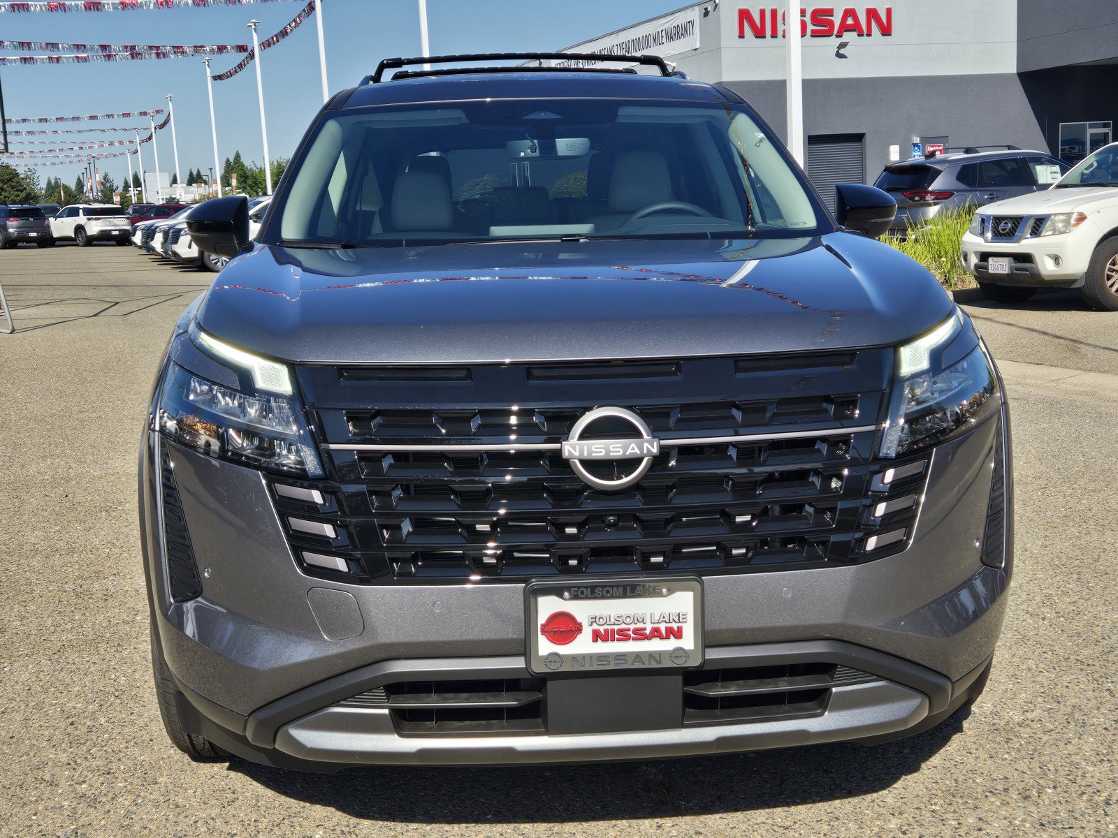 New 2026 Nissan Pathfinder SL AWD/4WD image 2