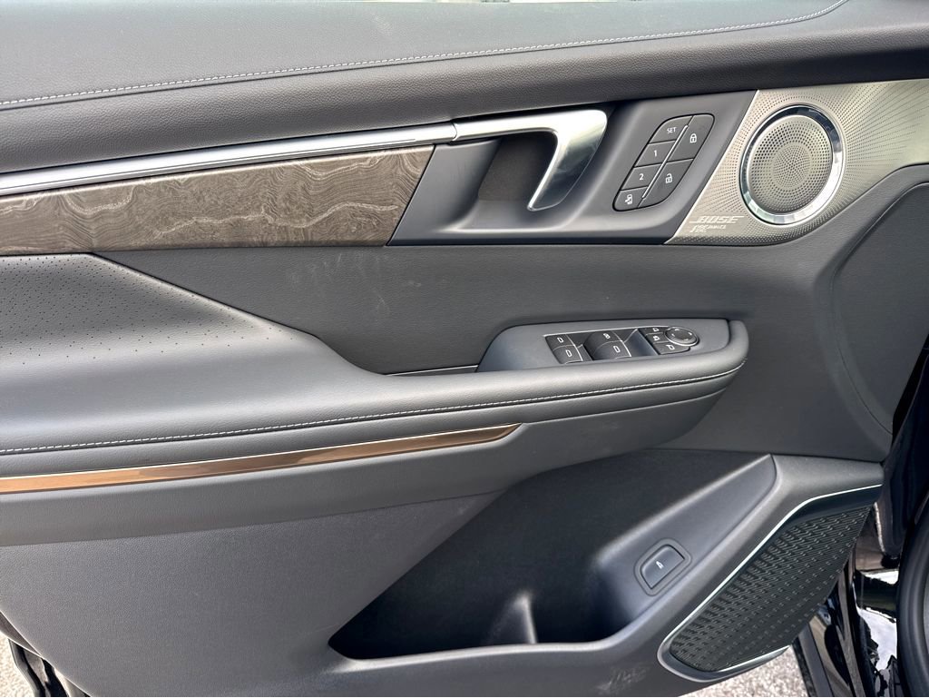 New 2026 Buick Enclave Avenir w/ Super Cruise Package image 10