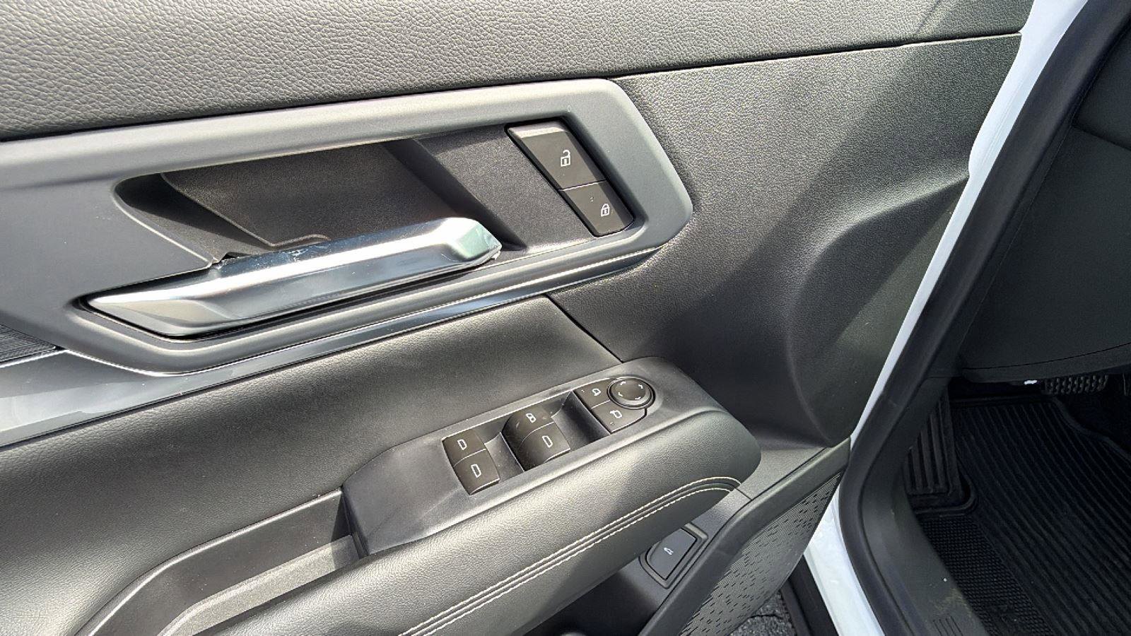 New 2026 GMC Terrain Elevation w/ Elevation Premium Package AWD/4WD image 15