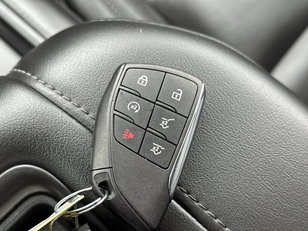 Used 2024 Chevrolet Tahoe LT w/ LT Signature Package image 39