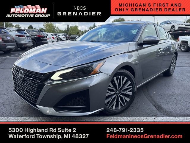 Used 2023 Nissan Altima 2.5 SV image 1