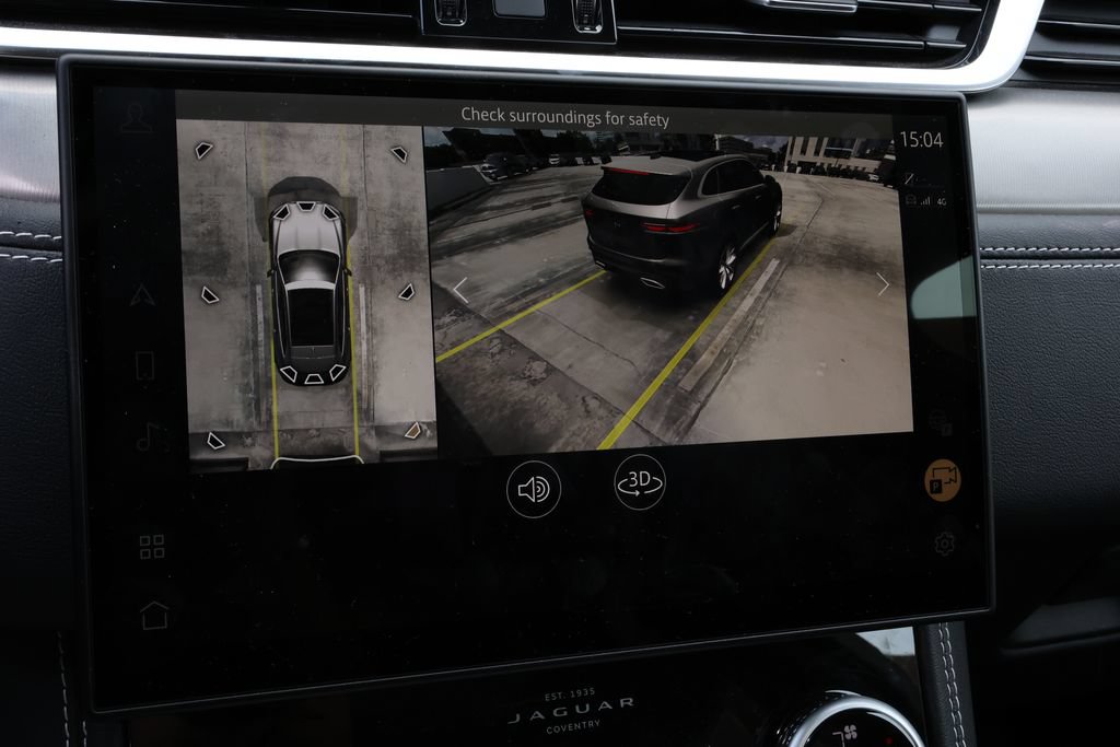 Certified 2026 Jaguar F-PACE R-Dynamic S AWD/4WD image 32