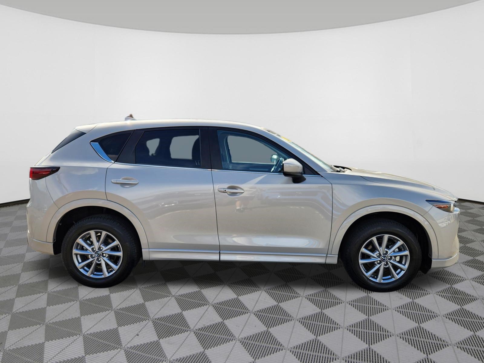 Certified 2025 MAZDA CX-5 AWD 2.5 S w/ Preferred Package image 6