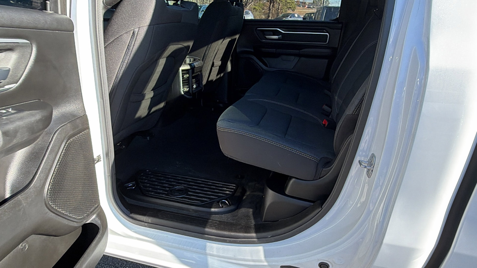 Used 2023 RAM 1500 Big Horn image 24