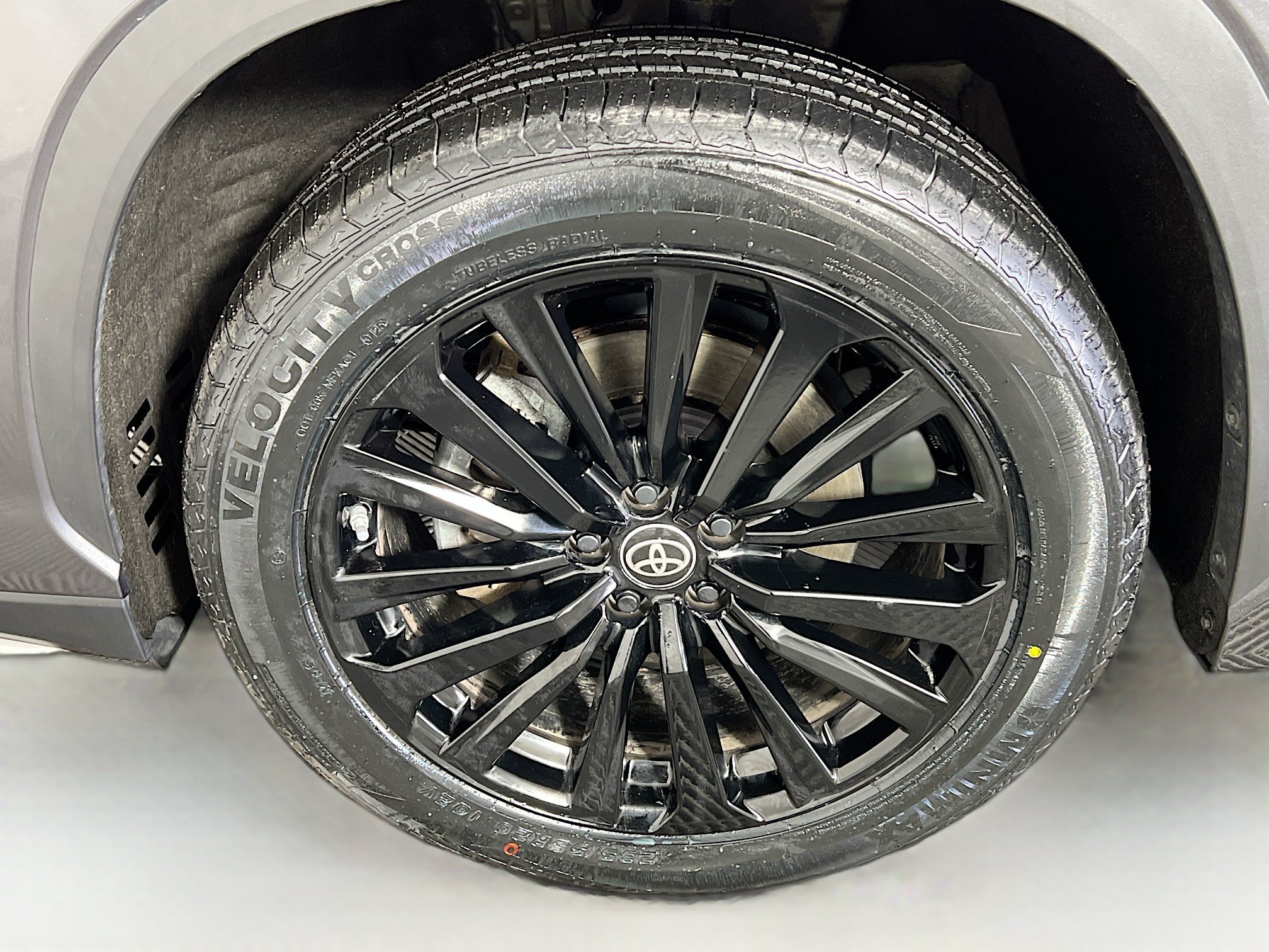 Used 2023 Toyota Highlander XSE AWD/4WD image 27
