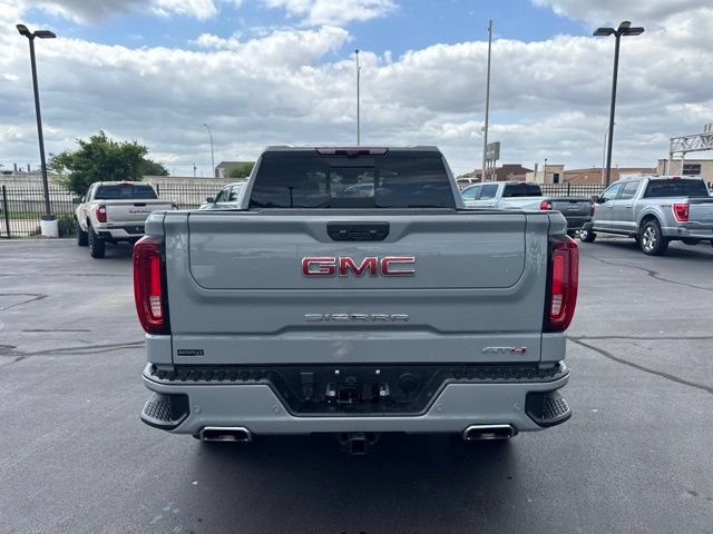 Used 2024 GMC Sierra 1500 AT4 w/ Technology Package AWD/4WD image 4
