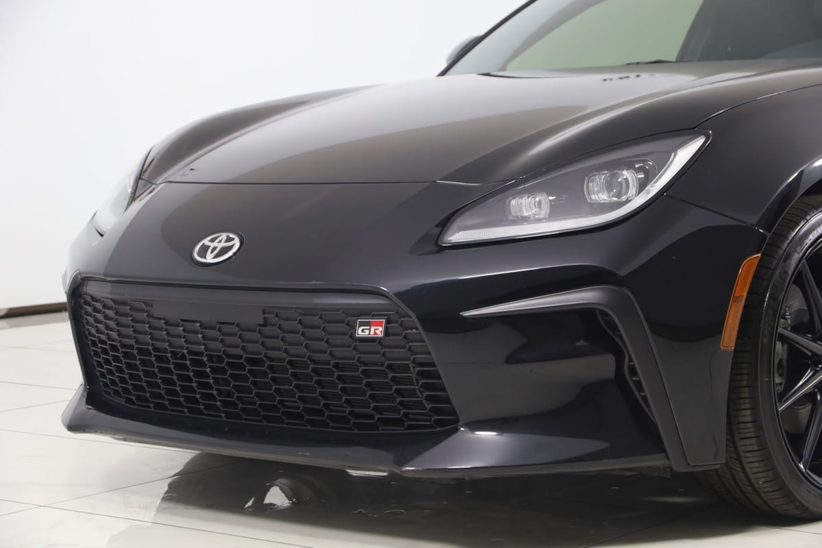 Used 2024 Toyota GR86 Premium RWD image 46
