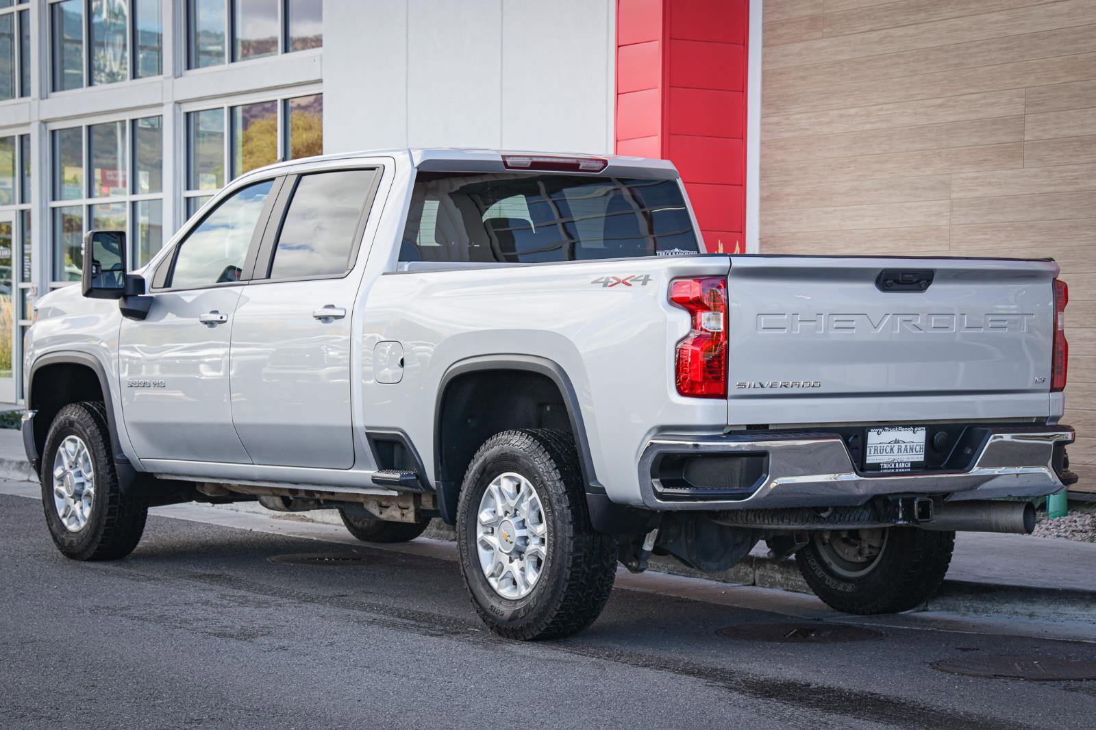 Used 2023 Chevrolet Silverado 3500 LT w/ Convenience Package image 6