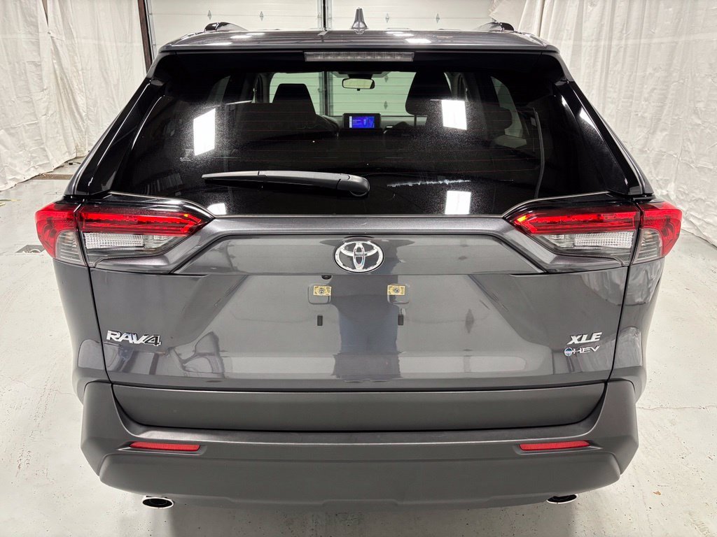 Used 2025 Toyota RAV4 XLE AWD/4WD image 6