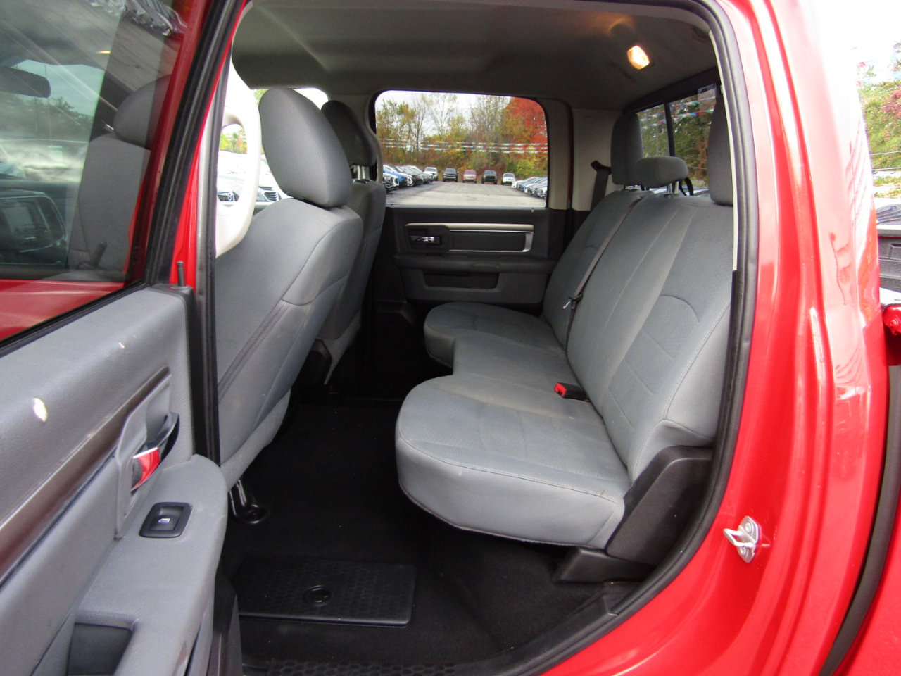 Used 2019 RAM 1500 Classic SLT image 19