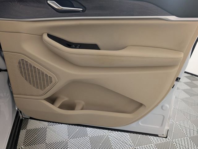 Used 2024 Jeep Grand Cherokee Limited image 34