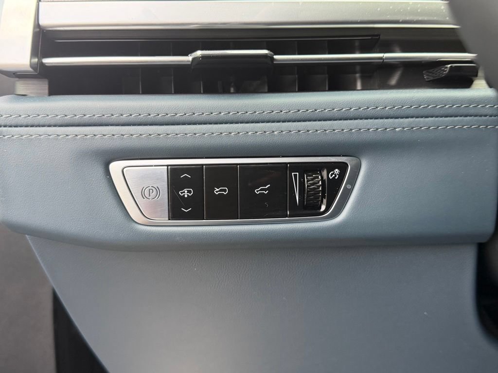 Used 2025 Cadillac Escalade IQ Luxury 2 w/ LPO, Premium Carpet Package AWD/4WD image 14