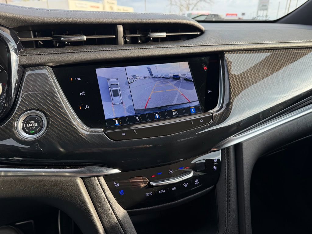 Used 2025 Cadillac XT6 Sport w/ Technology Package image 20