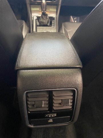 Used 2018 Volkswagen Passat 2.0T SE image 16
