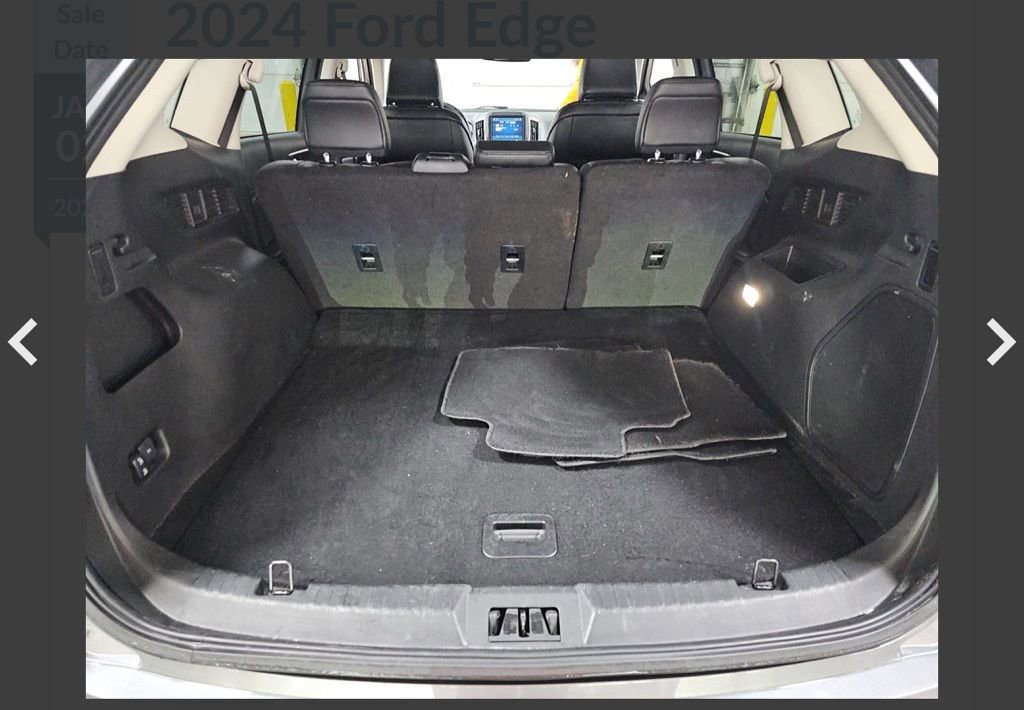 Used 2024 Ford Edge Titanium image 16