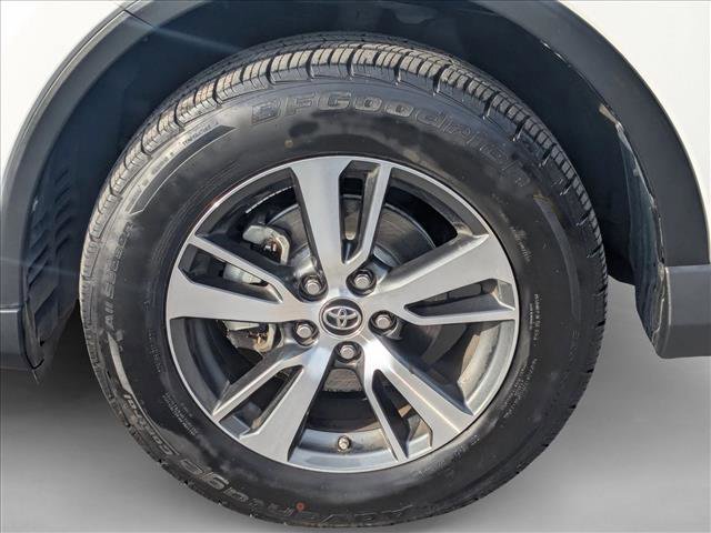 Used 2017 Toyota RAV4 XLE image 22