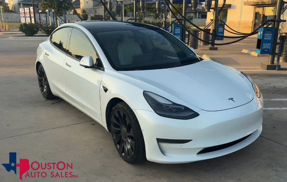 Used 2022 Tesla Model 3 Performance AWD/4WD image 1