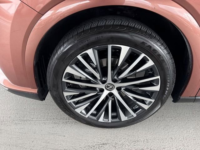 Used 2023 Lexus RX 350 Premium Plus w/ Cold Area Package FWD image 10