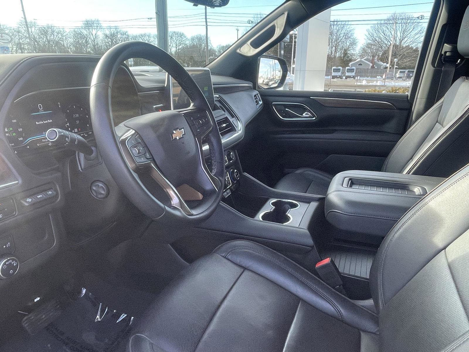 Used 2024 Chevrolet Tahoe High Country image 13