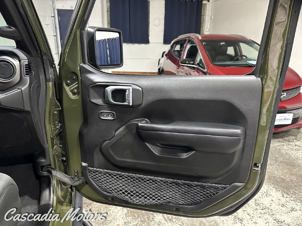 Used 2021 Jeep Wrangler Unlimited Sport AWD/4WD image 22