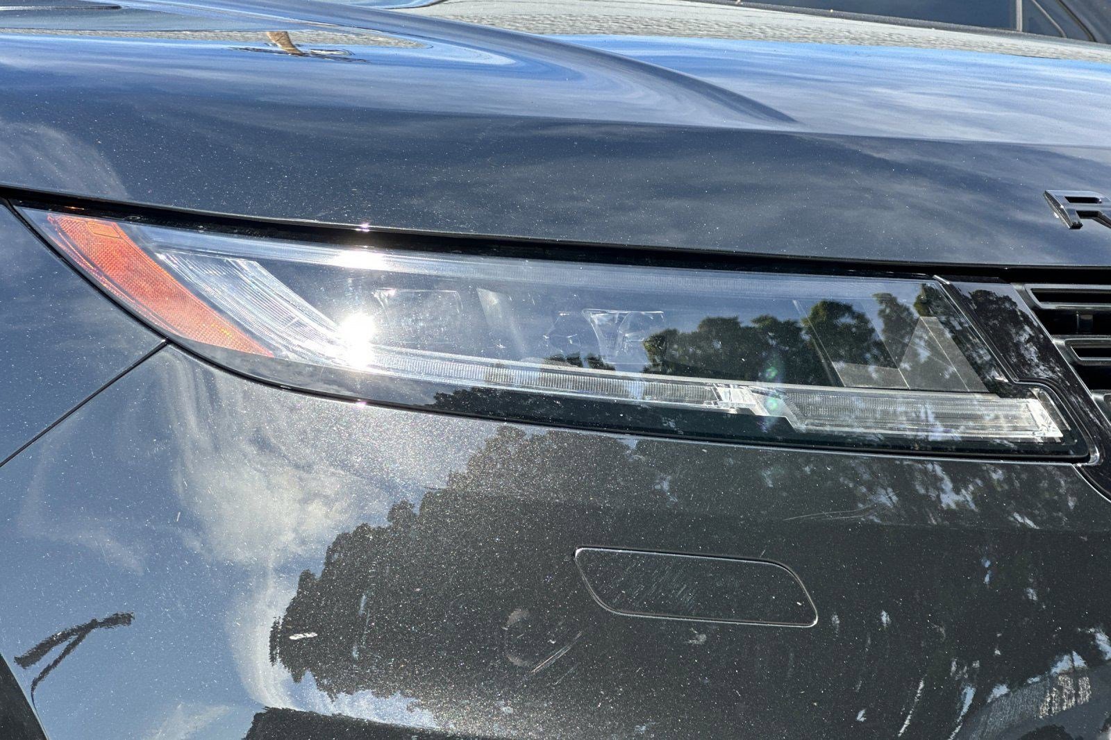 Certified 2025 Land Rover Range Rover Sport SE image 11