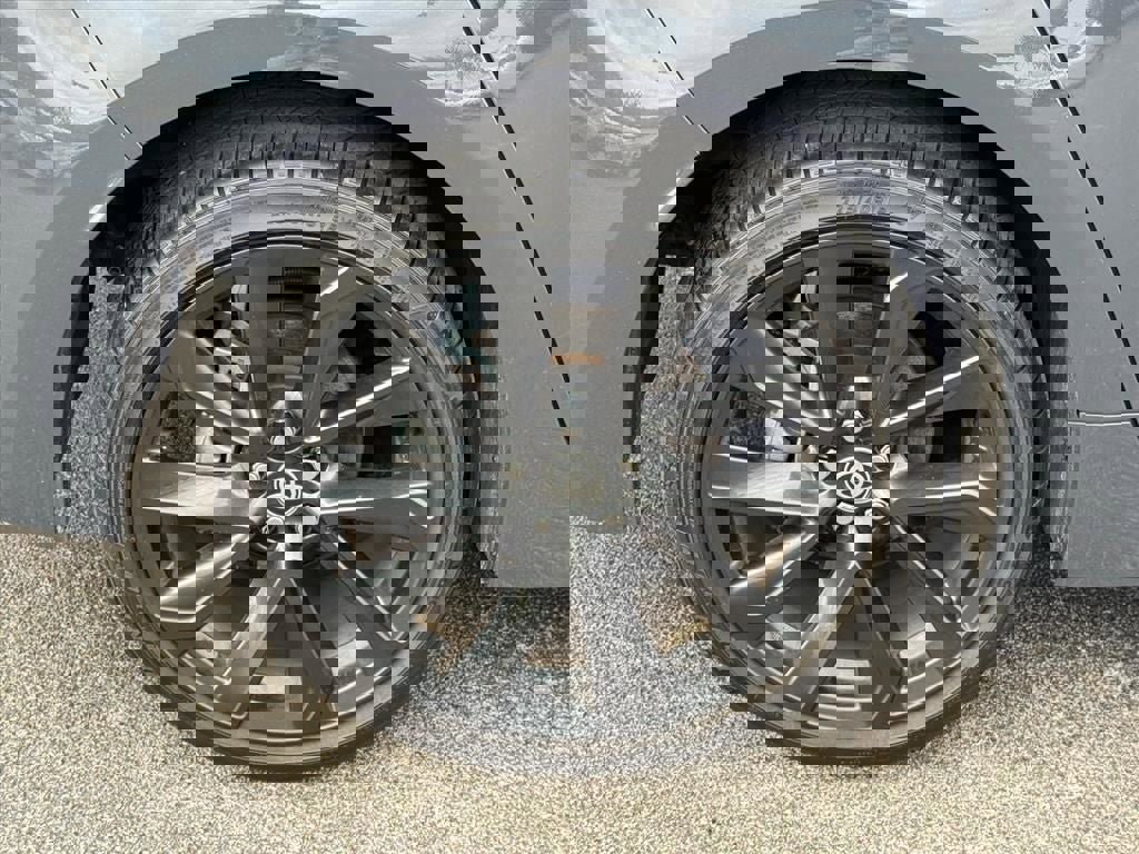 Certified 2024 Toyota Corolla SE w/ SE Package image 16