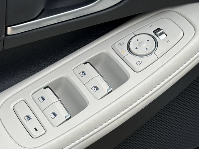 Used 2025 Hyundai Sonata Limited FWD image 20