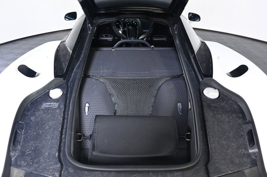 Used 2023 McLaren GT RWD image 24