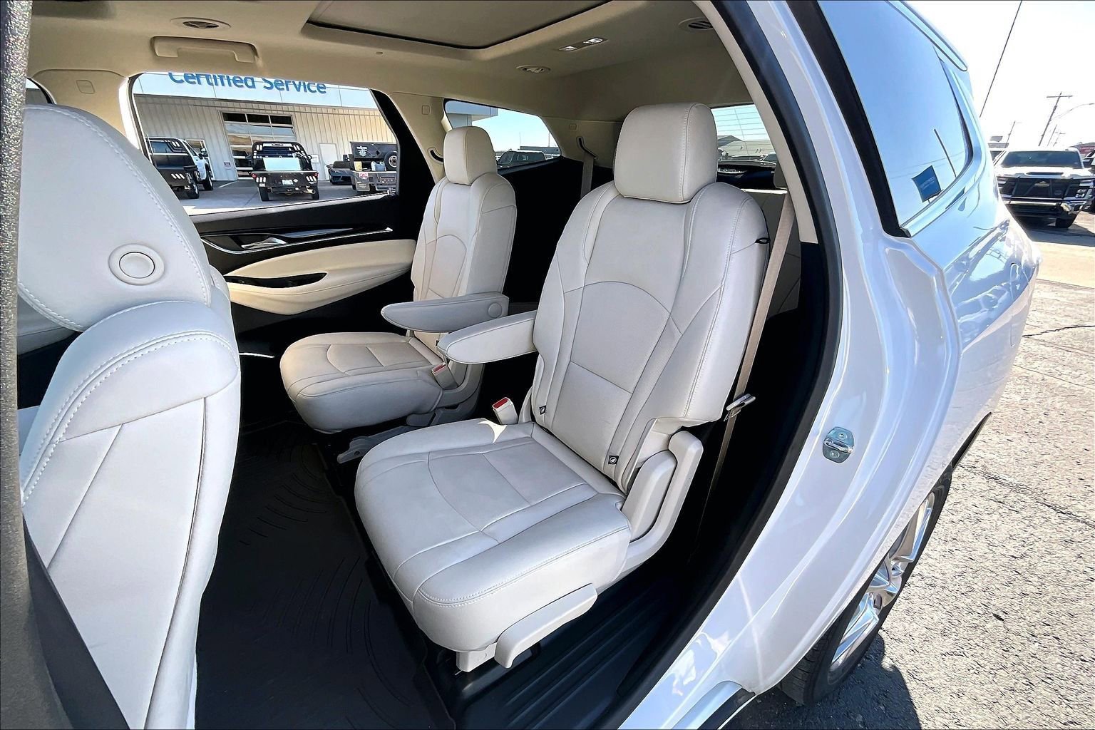 Used 2023 Buick Enclave Premium w/ Experience Buick Package image 28